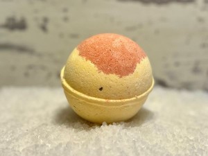 Honeysuckle Fizzy Bath Bomb 4.5 Oz - Product Image