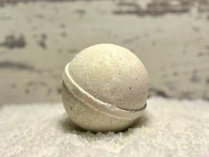 Moroccan Vanilla Fizzy Bath Bomb 4.5 Oz - Product Image