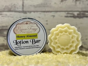 Honey Almond Lotion Bar 5 Oz - Product Image