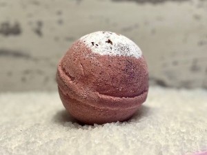Calming Vetiver Fizzy Bath Bomb 4.5 Oz - Product Image