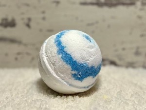 Cool Water Fizzy Bath Bomb 4.5 Oz - Product Image
