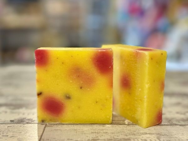 Honeysuckle Soap 4.5 Oz - Product Image