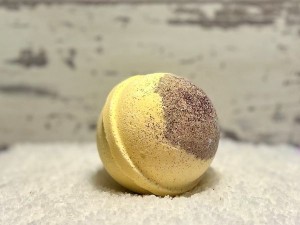 Pina Colada Fizzy Bath Bomb 4.5 Oz - Product Image