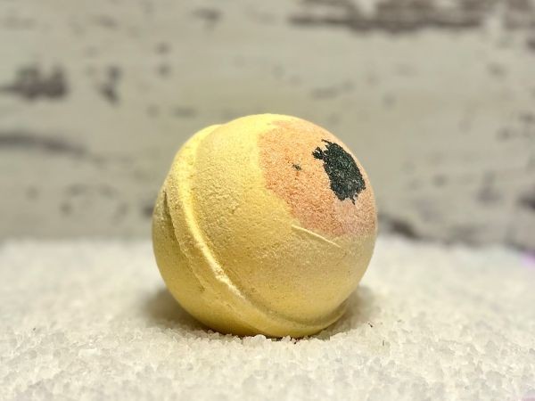 Pumpkin Spice Fizzy Bath Bomb 4.5 Oz - Product Image