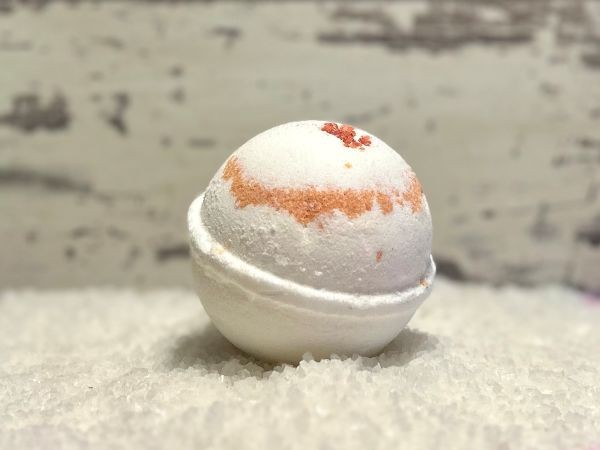 Red Clover & Tea Fizzy Bath Bomb 4.5 Oz - Product Image